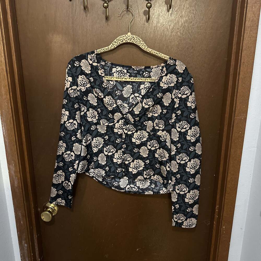 Nasty Gal Nothing Bud Flowers Button-Front Blouse Floral UK 10